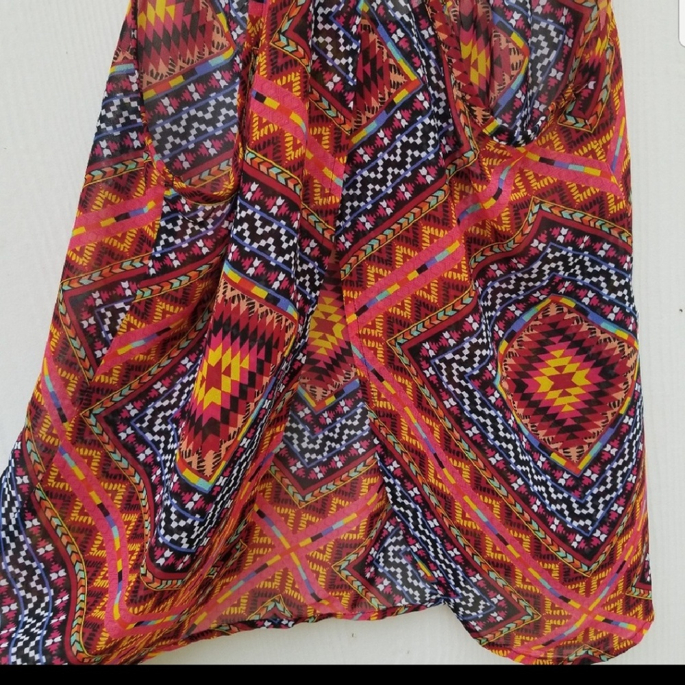 ❣SALE❣NWOT ARIZONA  Chiffon Swing Tank Aztec Print - Picture 6 of 8